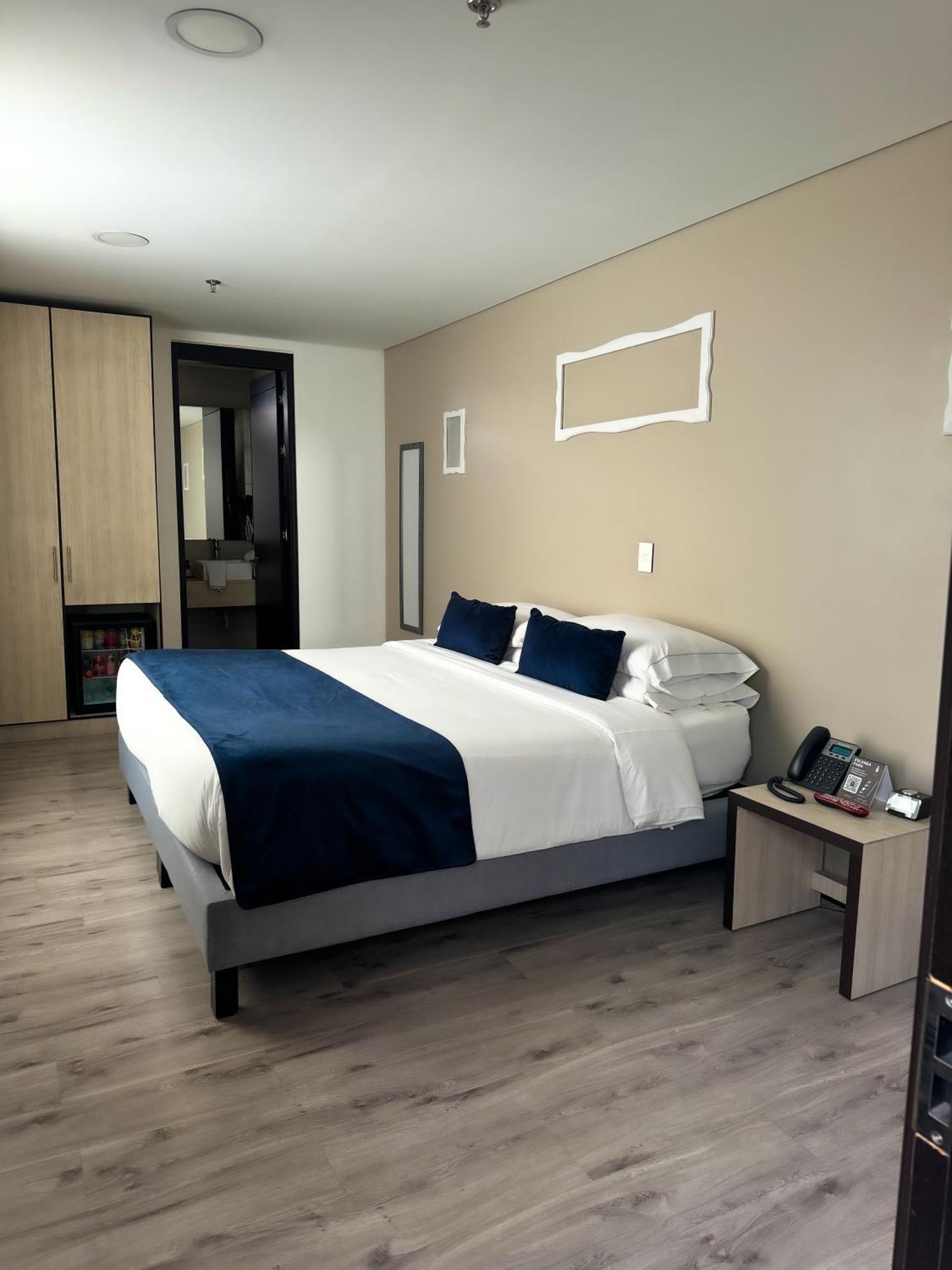 Hotel Wlh Silver Corferias Μπογκοτά Εξωτερικό φωτογραφία
