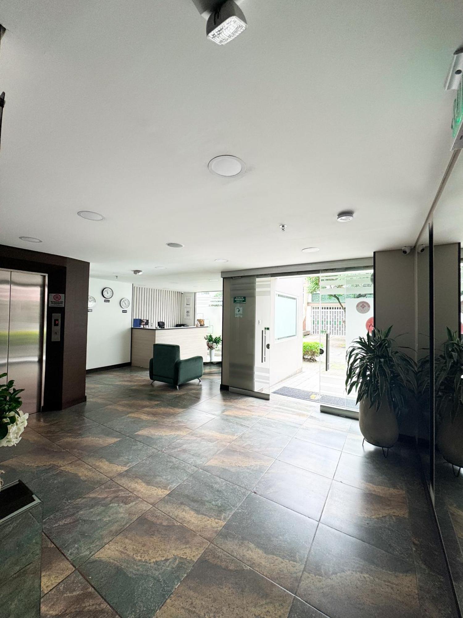 Hotel Wlh Silver Corferias Μπογκοτά Εξωτερικό φωτογραφία